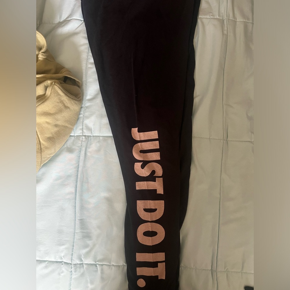 Nike Black Leggings with Just Do It Slogan 
Women Size Large